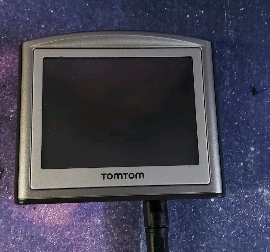 TOMTOM GPS Navigation N14644 - Image 2 of 4