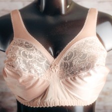 Glamorise 48D Magic Lift Retro Pointy Full Coverage Satin Lace Wireless Bra 1000