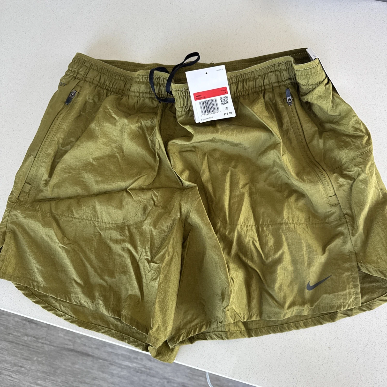 NEW MENS L LARGE NIKE STRIDE RUNNING DIVISION 5" SHORTS MOSS GREEN FN3391 307
