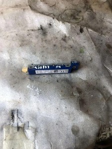 AUDI A4 Avant 8W5, B9 Antennenverstärker  8w9035225b 2.00 Diesel 2019 32121982