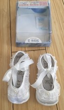 Vintage Baby Deer White Satin Lace Ribbon Crib Shoe Christening Size 2
