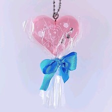 Porte-clés mascotte bonbon cœur princesse Disney Blanche Neige du Japon