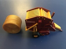 Vintage Britains Farm 9532 Farmhand Vermeer Round Hay Baler DieCast 1981