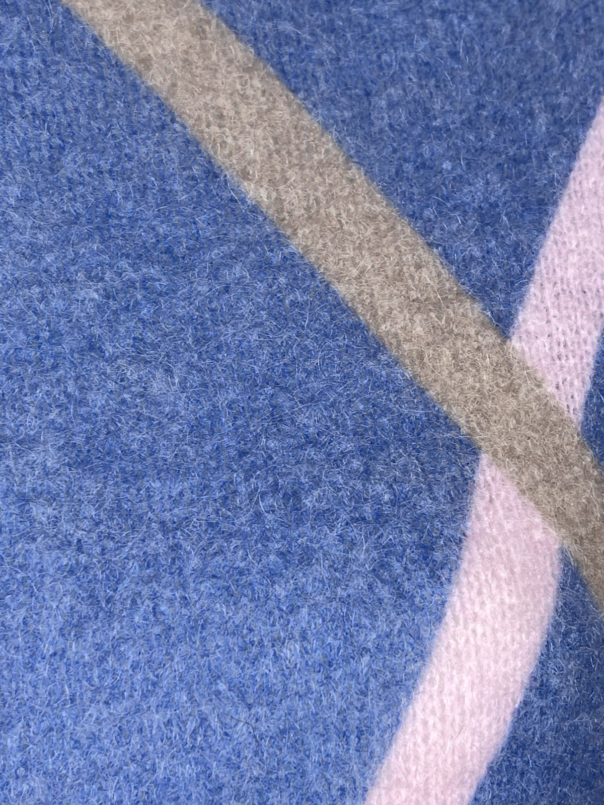 Bianco & Blu Women's Made In Italy Sweater Size medium Mohair wool blend fuzzy