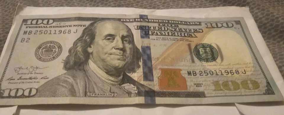 $100 Bill 2013 Birthday Note Jan 25, 1968 MB25011968J One Hundred Dollar US Bank - Image 2 of 4