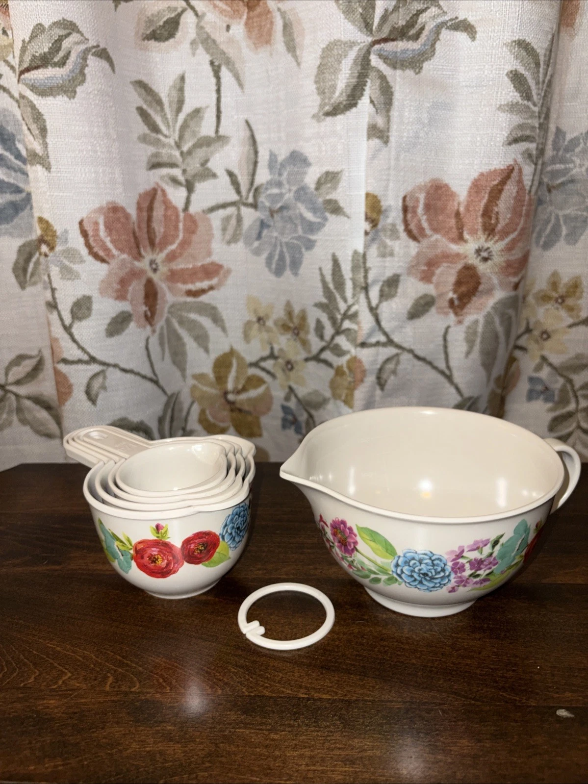 The Pioneer Woman Dazzling Dahlias Floral Melamine Measuring Cups Set Of 5