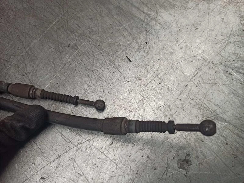 câble pour SEAT EXEO BERLINA (3R2) 2.0 TDI 2008 3552605 - Photo 3/4