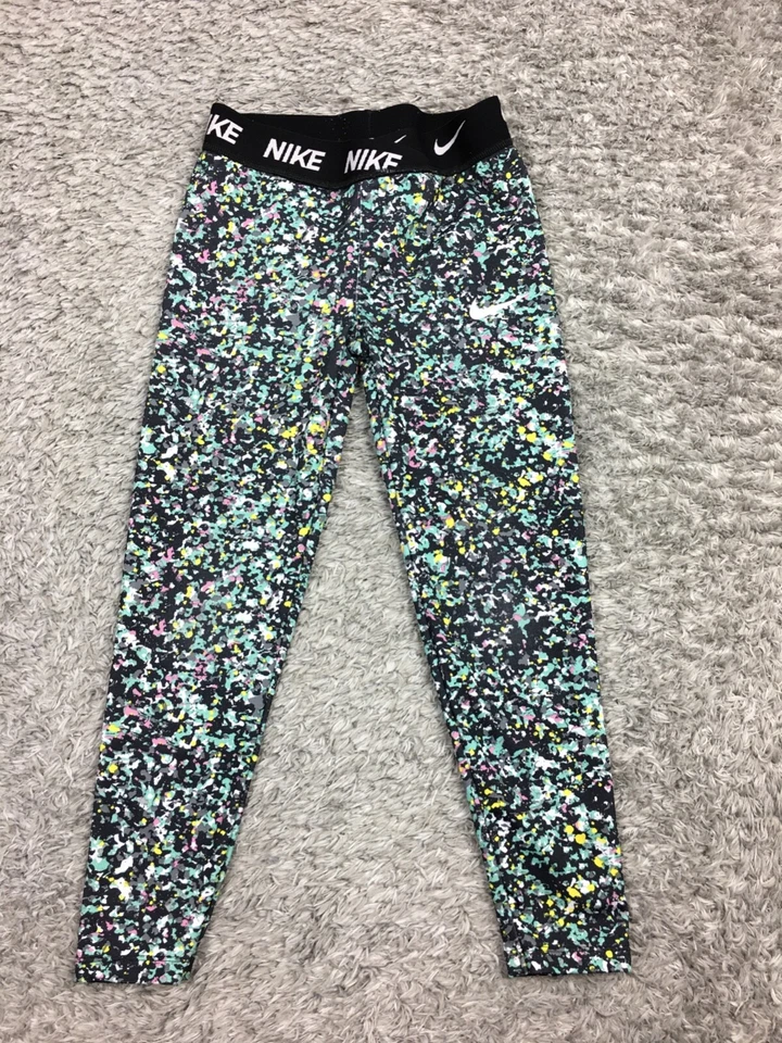 Pantalones de compresión Nike para niñas talla grande elásticos ajustados Foto 3 de 4