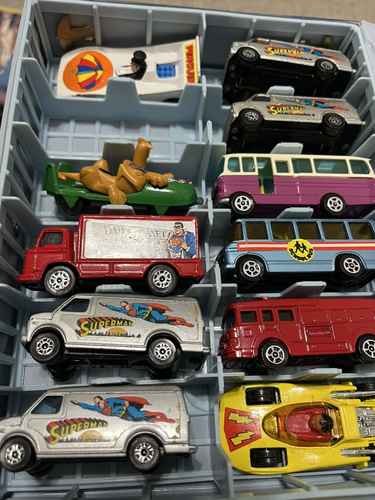 Corgi Juniors Superman 12 Car Carry Case. With 11 Cars. - Picture 4 of 5