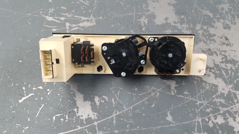 2001 Chevy Camaro SS Climate Control Panel #5317 H5 - Image 3 of 4