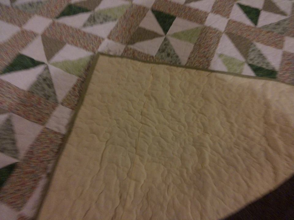 Edredón hecho a mano tonos de verde acolchado a máquina, molinete completo/queen Foto 3 de 4