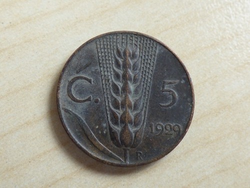 Italy Choose your date Each Coin has its own Pictures Honey Bee, Grape cluster - Picture 22 of 38