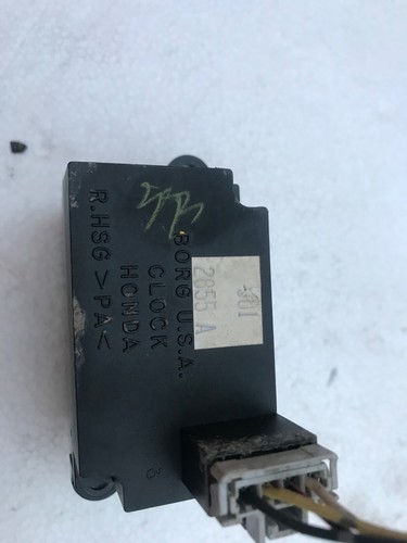 94-97 Honda Accord clock digital w/connector wire in - Picture 3 of 4