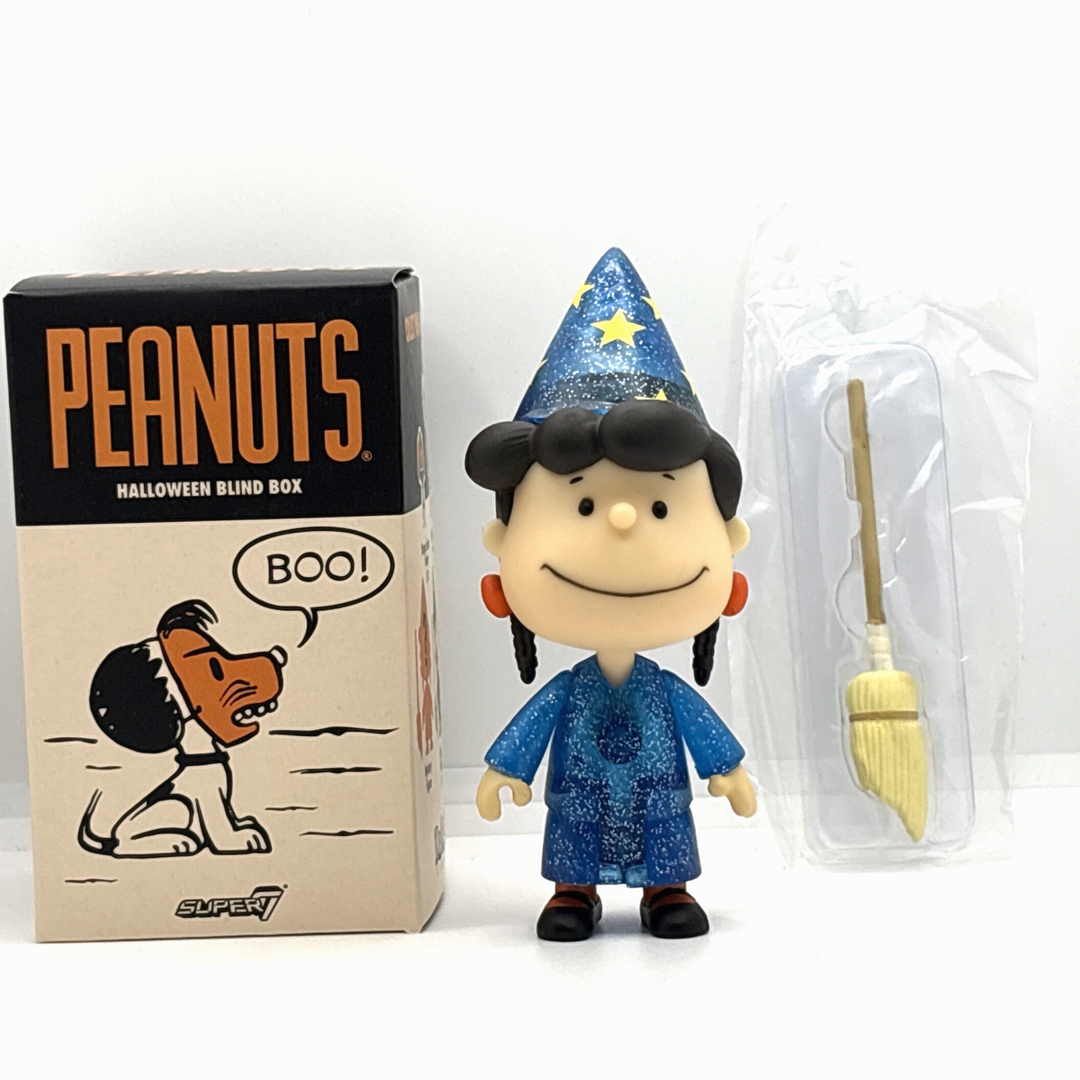 Super7 Reaction Peanuts Wave 7 Lucy Mystery Glitter Witch