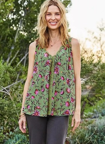 Matilda Jane Weekend Away Tank Top Size Small Floral Lace Trim Green V Neck EUC - Picture 9 of 10