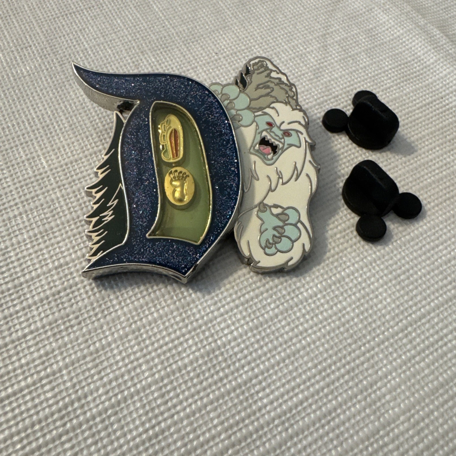 RARE Disney Yeti Abominable Snowman Charming Characters D Pin - Collectible 2017