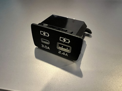 #ad Subaru Center Console Dual USB Auxiliary Port 86257AN420 OEM 159 $39.99