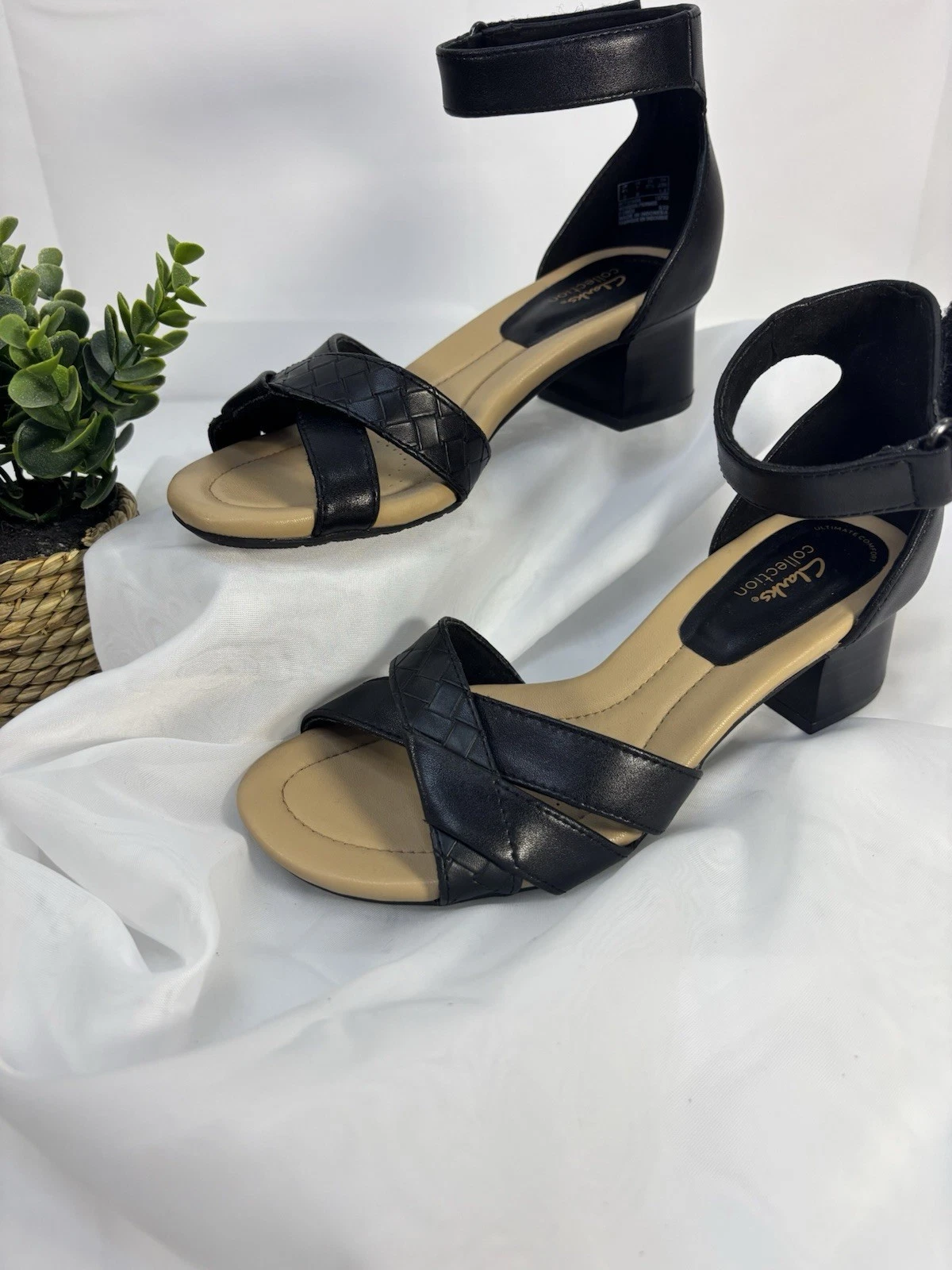 Clarks sandalo donna Desirae Lily cinturino alla caviglia tacco a blocco nero taglia 7