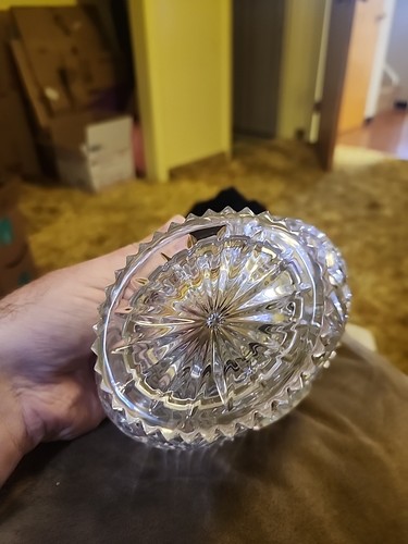 Vintage Crystal Glass Basket Candy Trinket Holder - Picture 5 of 6
