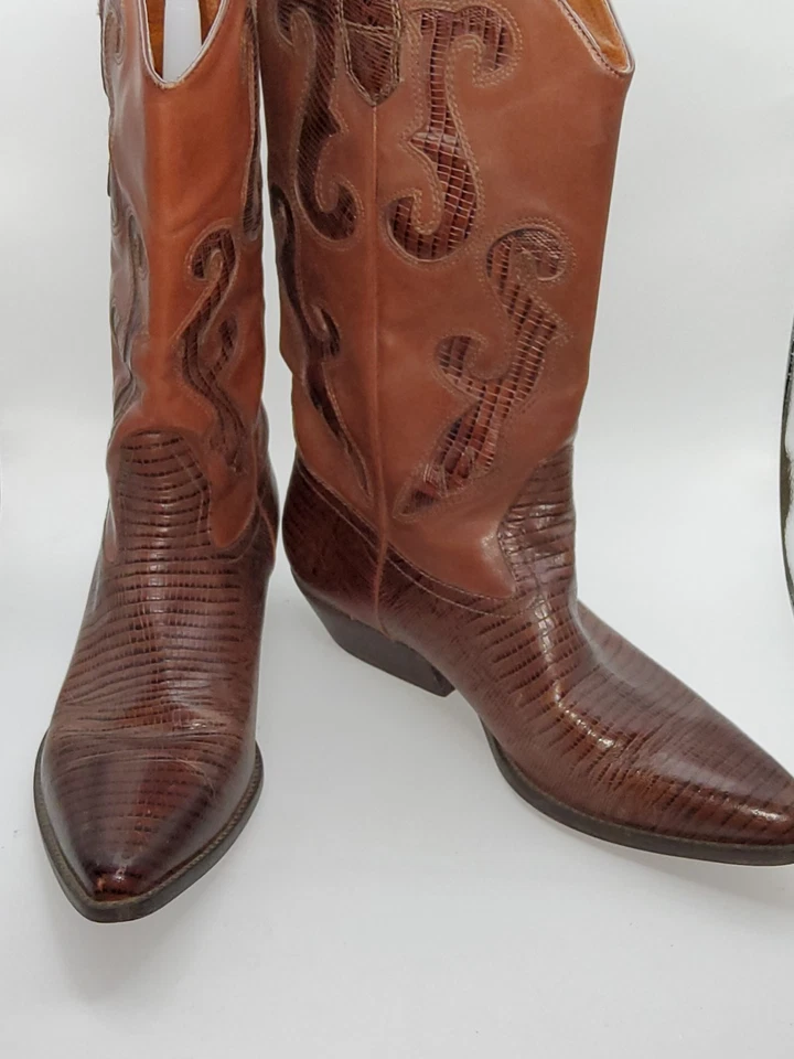 Botas vaqueras occidentales para mujer Nine West de cuero marrón a media pantorrilla talla 9M Foto 2 de 4