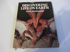 Discovering Life on Earth : A Natural History by David Attenborough (Hardcover)