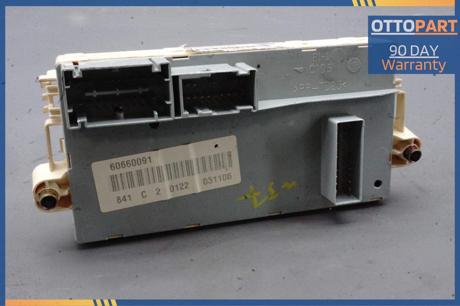 2003-2019 Maserati M139 Quattroporte GranTurismo M145 Front Relay Fuse Box OEM