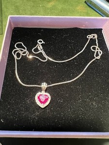 necklece with pendantnt heart with ruby stone 925 