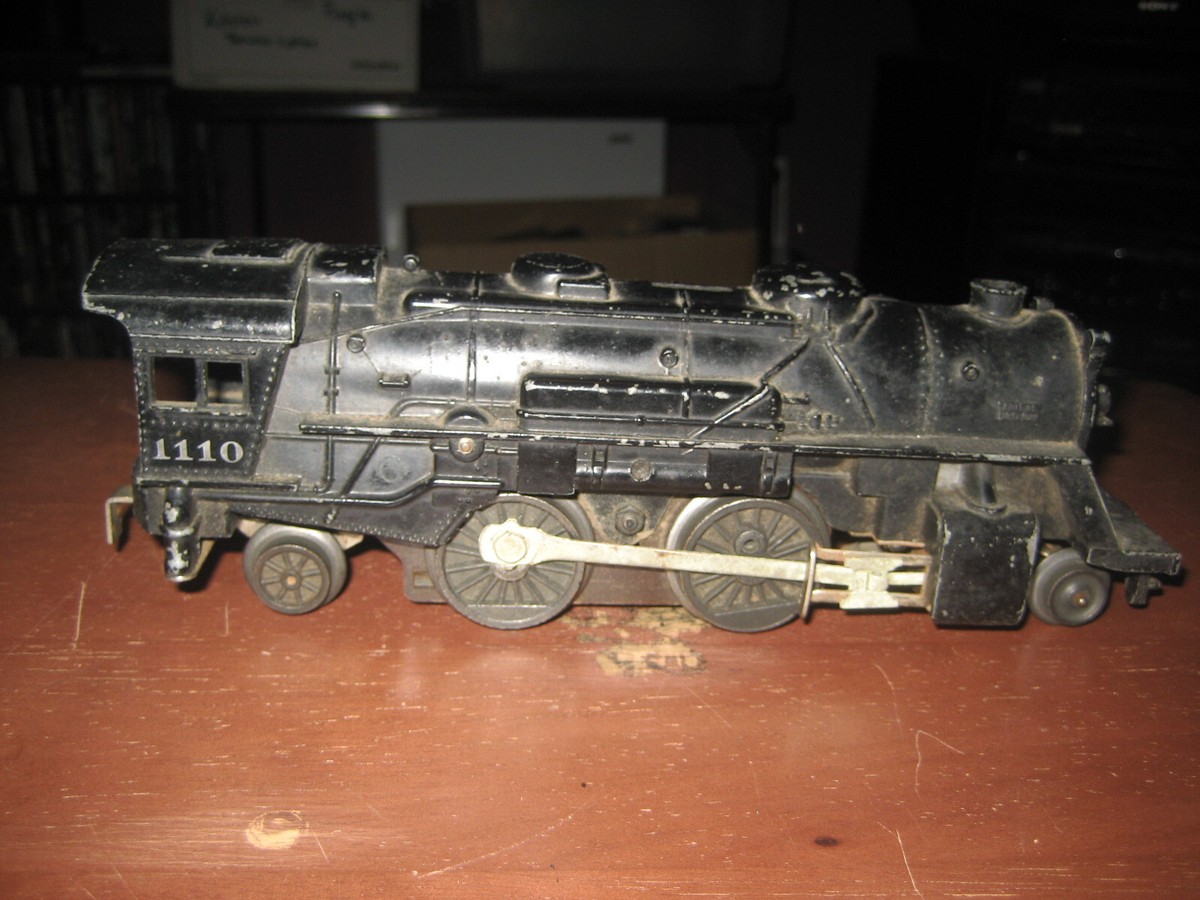 Vintage (1949-52) - Lionel No. 1110 - 2-4-2 Steam Locomotive  display picture 1