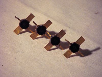 4 x RF Transistor 2T911A Umax.28V/300mA NPN Neu  (NOS)