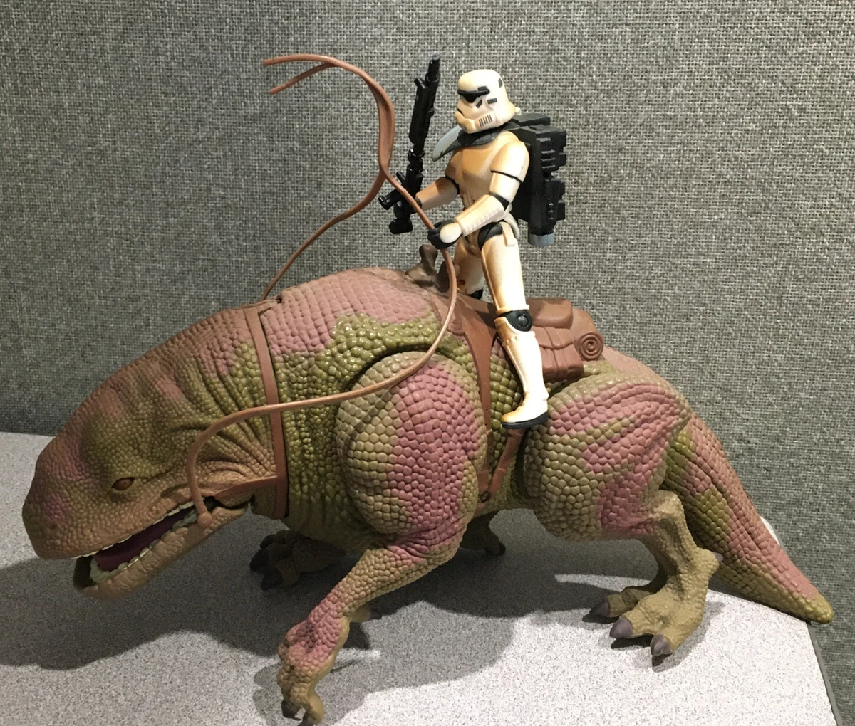 Star Wars Dewback and Sandtrooper Action Figures Kenner 1997 eBay