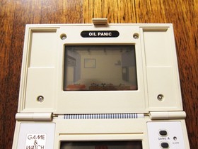 NINTENDO Oil Panic Game and Watch in Excellent Condition (OP-51) 1982