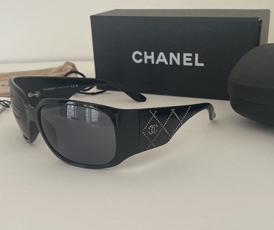 小物 CHANEL sunglasses BLACK archive y2k 00s Chanel Y2k Thick Crystal Quilted Logo Black Sunglasses With