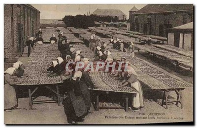 Quiberon - Factory Women Putting Their Sardines to Dry - Edition V. Col, B