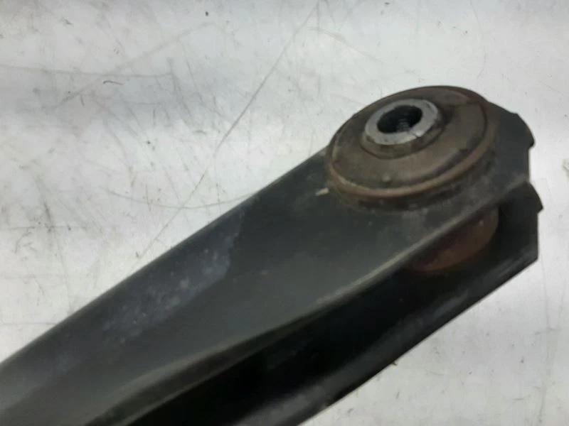 Brazo de control inferior trasero 11-19 Cadillac Escalade 22868629 Foto 4 de 4