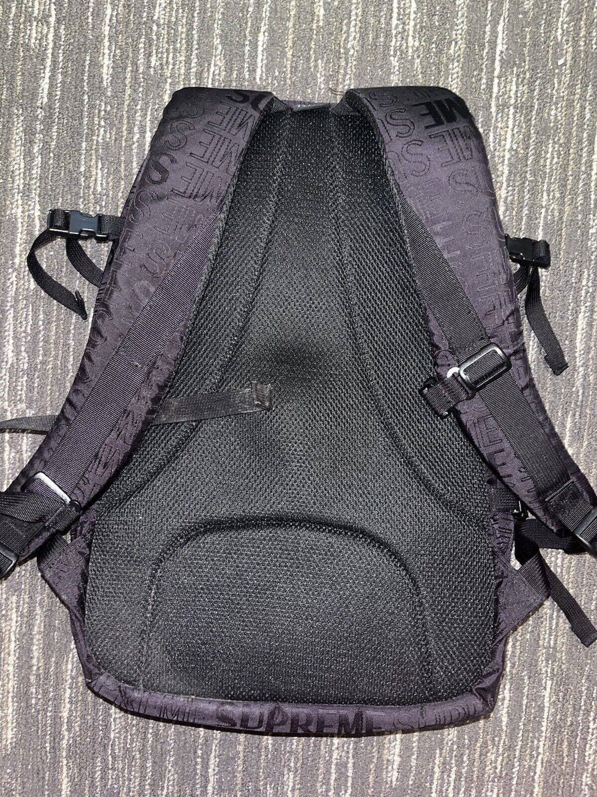 Supreme Backpack SS19 Black - Gem Supreme Backpack SS19 Black - Gem