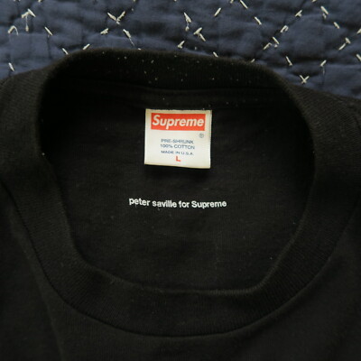 Supreme Peter Saville Blue Monday Tシャツ 黒 Supreme Peter Saville Blue Monday Tシャツ 黒