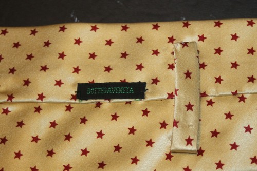 Bottega Veneta Tie Golden Yellow with Red Stars , Made in Italy - 第 4/7 張圖片
