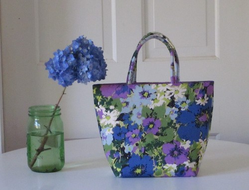 Vintage MARGARET SMITH of Gardiner Maine Floral Handbag 1960s Excellent Cond. - Picture 8 of 14