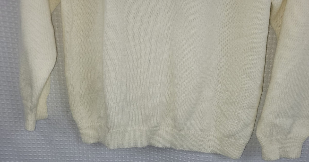 Vintage Eatons 100% Acrylic 1/4 Button Pullover Sweater Cream Medium Never worn View 6