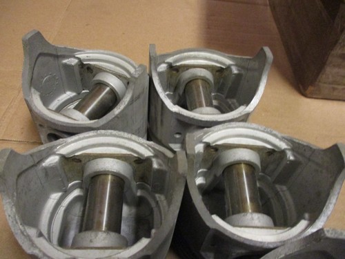 302 V8 FORD Truck 1958 1959 1960 1961 1962 1963 NORS Silvolite 030 Pistons - Picture 4 of 12