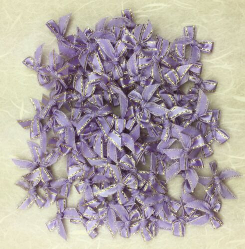 50 Lavender Satin 2cm Bows with Gold Stitching NEW - Photo 1 sur 2