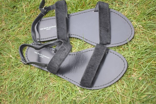 The White Company Damen Sandalen UK 6 schwarz 100 % andere flach