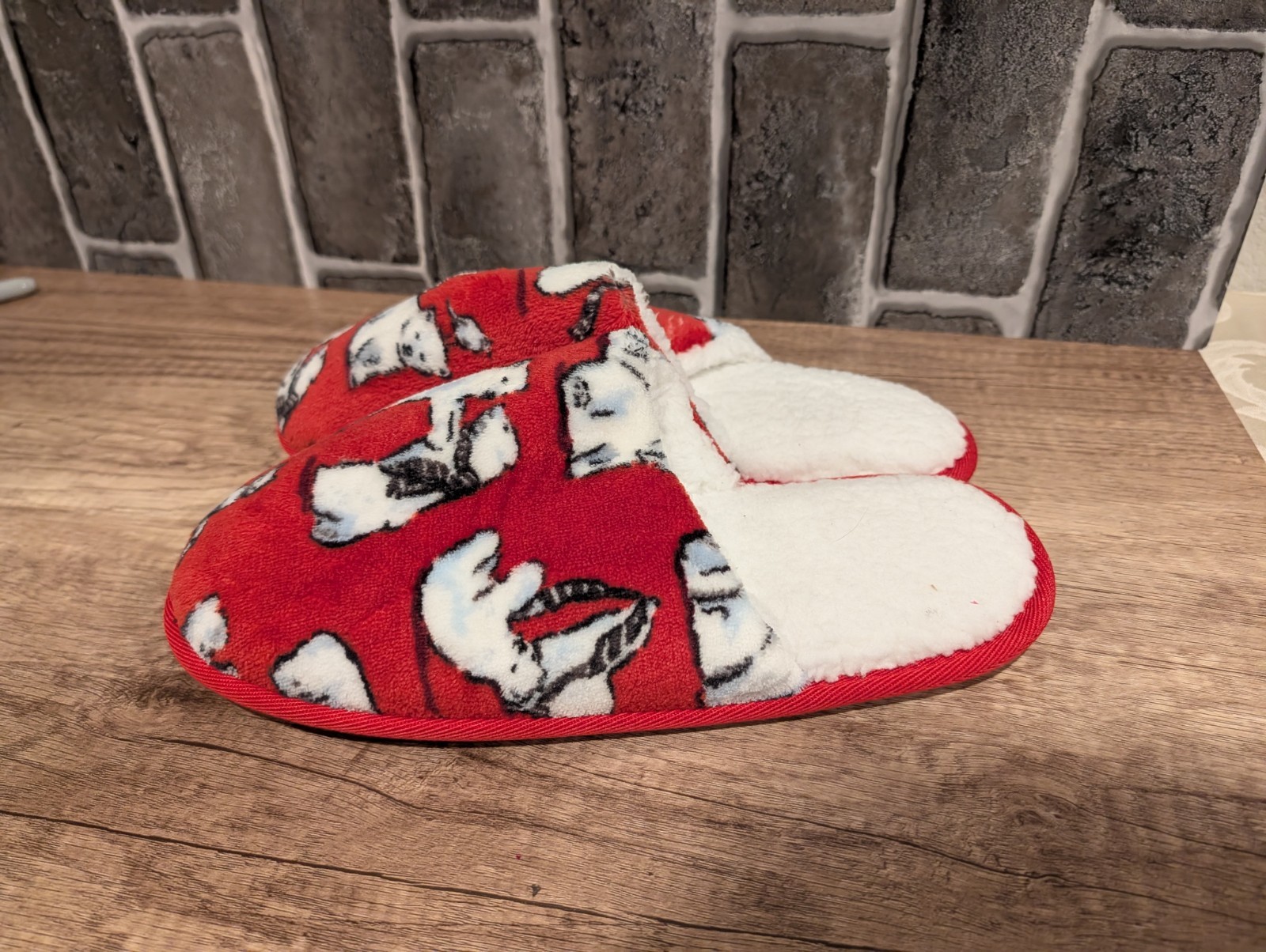 2-pc Vera Bradley Merry Beary Robe & Slippers Set Small/Medium Polar Bears Red image 5