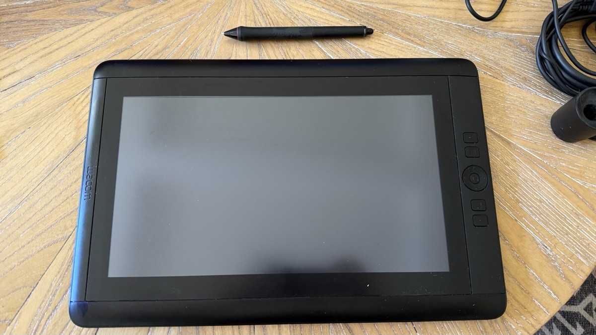 Wacom CINTIQ 13HD Creative Display Graphics LCD Tablet Black