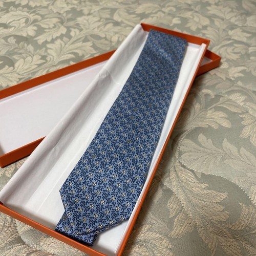 Hermes Koala Panda Pattern Tie - Condition Elegant Silk Accessory