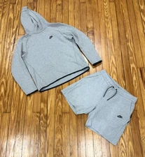 Nike Sportswear Tech Fleece Gray Tracksuit Men’s Medium Sweatshirt Shorts Set