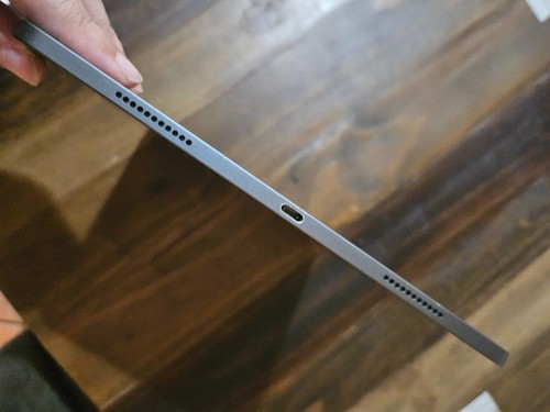 Apple iPad Pro 12.9-inch 5th 128gb WIFI 3.20 GHz Screen Cracked - Zdjęcie 5 z 6