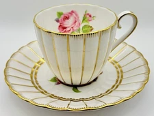 Vintage Royal Chelsea England Scalloped Gold Stripe Rose Cup & Saucer; Teacup