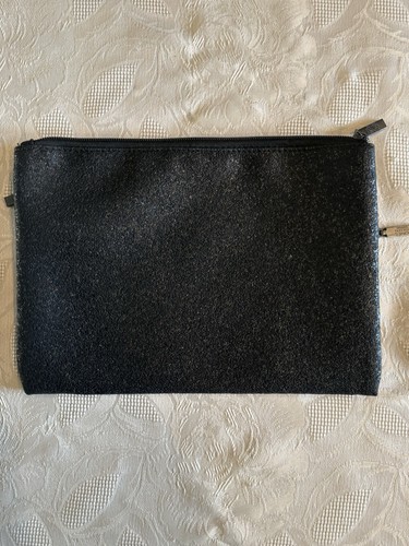 Jones New York Signature Black Sparkly Triple Zip Clutch - Picture 4 of 9