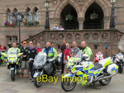 Foto 6x4 BikeSafe Veranstaltung im Chester Rathaus A Polizei BikeSafe Veranstaltung Lin c2014